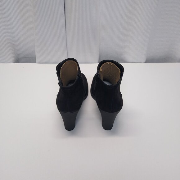 White Mountain Solange Black Wedge Chelsea Boots Size 12M Expandable Side & Zip - Picture 3 of 8